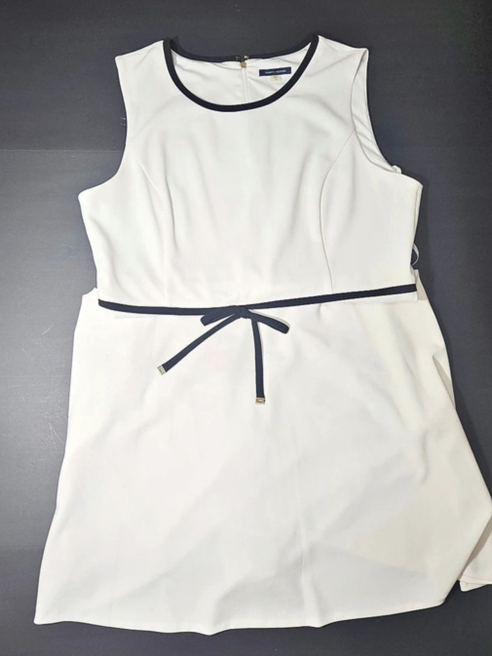 Elegant Tommy Hilfiger Contrast Trim Fit & Flare Dress! Size 18